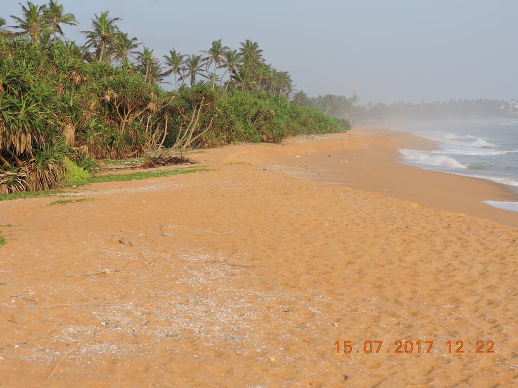 Akain Villa Dodanduwa Buitenkant foto